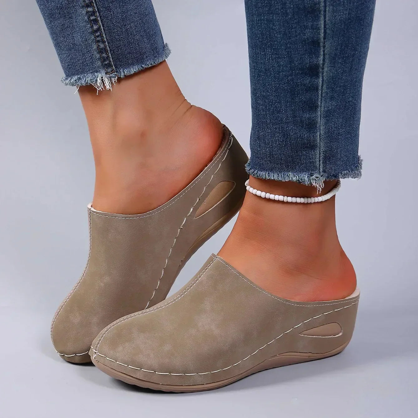 NORVIN™ | Slip-On Clogs with Ergonomic Support